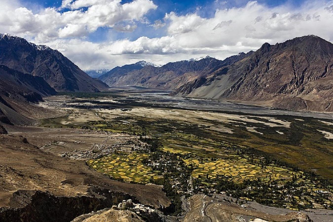 Hotel The Sky Desert ,Hunder , Nubra Charāsa Exterior foto